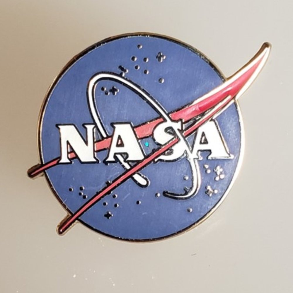 Super Cool NASA/ISS Bundle - Brand New! - Picture 3 of 15